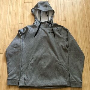 Nike Men’s Therma Training Hoodie Standard Fit Size Medium